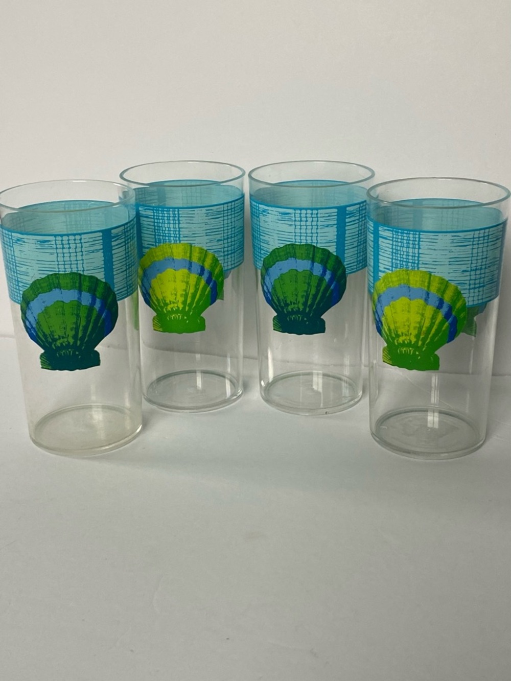 Precidio Acrylic 4 Glasses Tumblers Plastic Scallop Shells Set Green Blue Beach